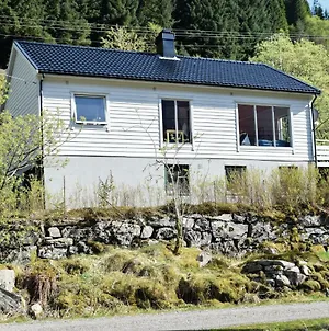 Awesome Home In Eivindvik With 4 Bedrooms Exterior photo